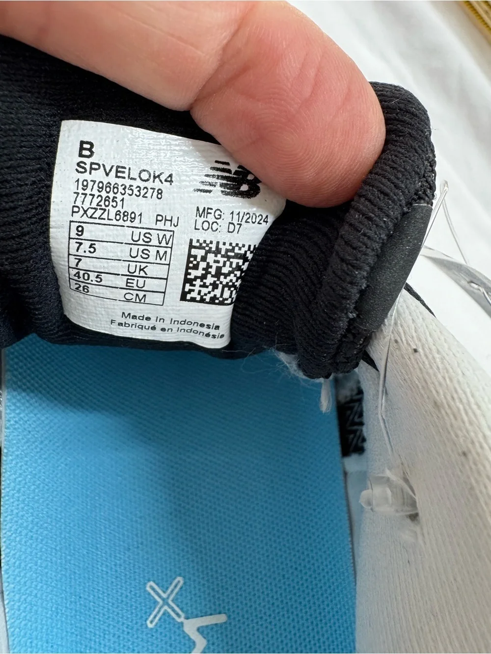 Woman's Shoes New Balance Fresh Foam X Velov4 Metal Softball Cleats